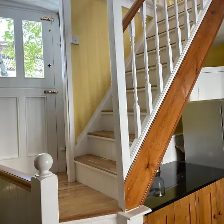 Central Townhouse Вудсток Экстерьер фото